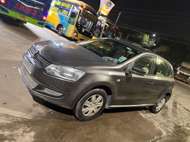 Second-hand 2010 Volkswagen Polo IPL II 1.2 Petrol Highline for sale in Lucknow-10