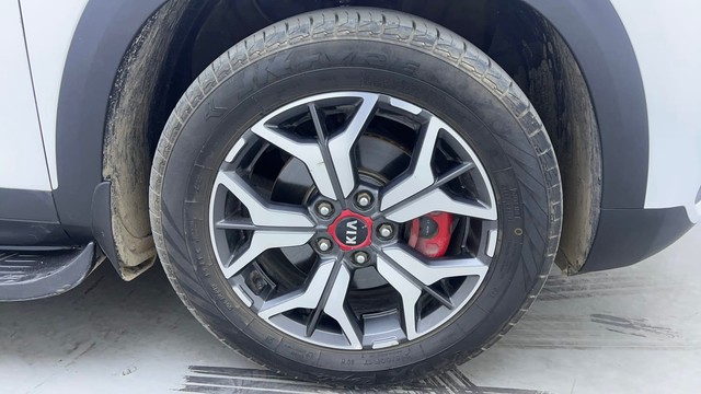 Second-hand 2019 Kia Seltos GTX for sale in Hyderabad-17
