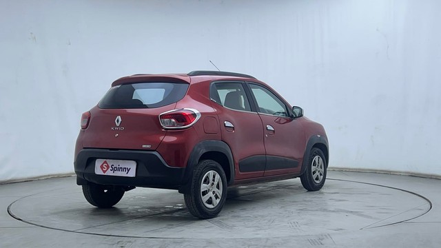 Second-hand 2018 Renault KWID 1.0 RXT AMT Opt for sale in Hyderabad-3