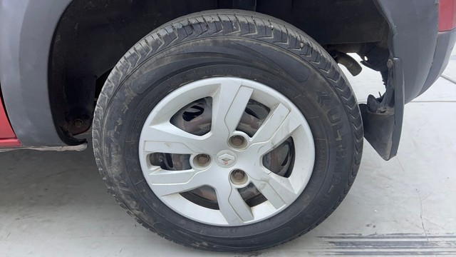 Second-hand 2018 Renault KWID 1.0 RXT AMT Opt for sale in Hyderabad-19