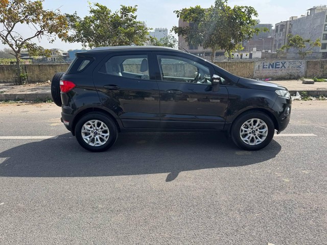 Second-hand 2017 Ford Ecosport 1.5 Petrol Titanium BSIV for sale in New Delhi-1