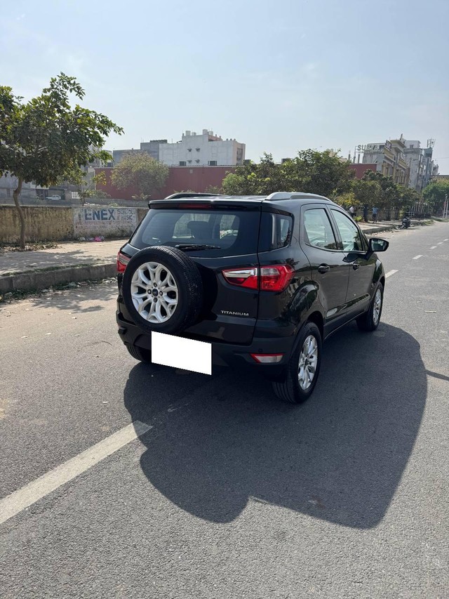 Second-hand 2017 Ford Ecosport 1.5 Petrol Titanium BSIV for sale in New Delhi-4
