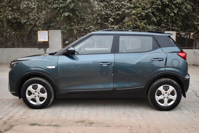 Second-hand 2020 Mahindra XUV300 W6 AMT Diesel BSIV for sale in Gurgaon-7