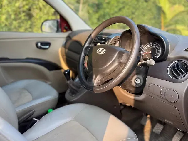 Hyundai i10 Asta AT Second-hand 2011 Hyundai i10 Asta AT for sale in Indore-8