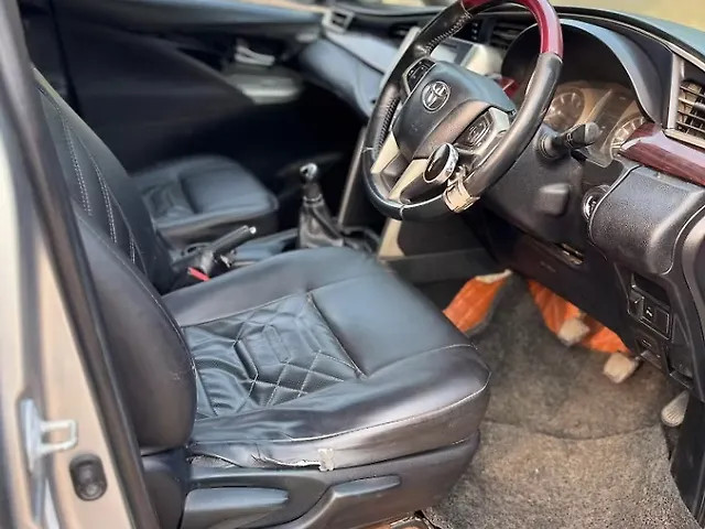 Second-hand 2016 Toyota Innova 2.5 ZX Diesel 7 Seater for sale in Indore-8