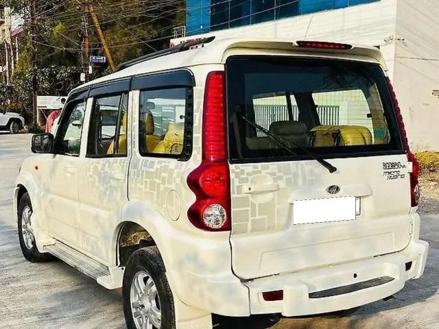 Second-hand 2013 Mahindra Scorpio VLX 2WD BSIII for sale in Indore-6
