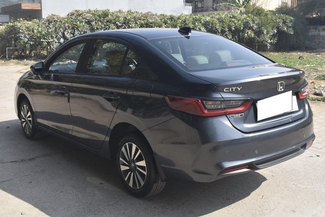 Second-hand 2025 Honda City V CVT for sale in Gurgaon-6