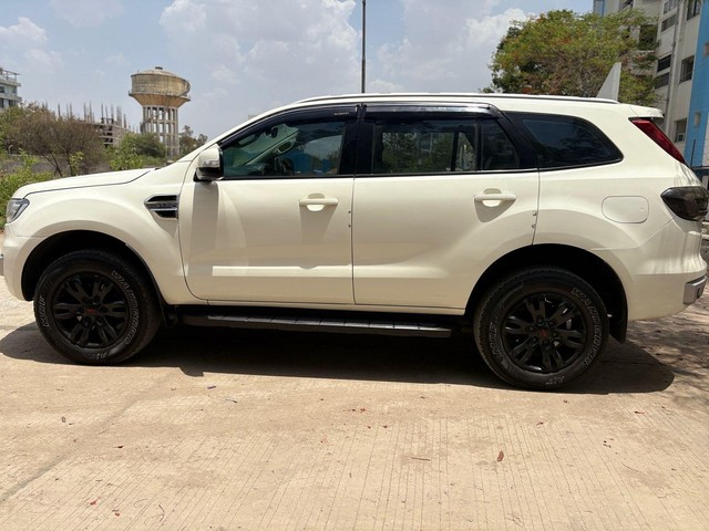 Ford Endeavour 3.2 Trend AT 4X4 Second-hand 2016 Ford Endeavour 3.2 Trend AT 4X4 for sale in Bhopal-3