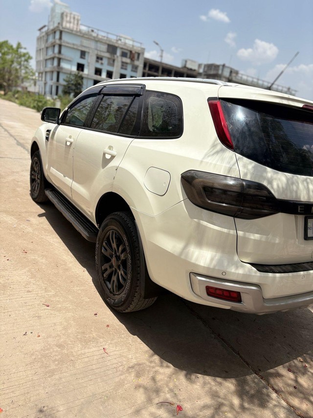 Ford Endeavour 3.2 Trend AT 4X4 Second-hand 2016 Ford Endeavour 3.2 Trend AT 4X4 for sale in Bhopal-8