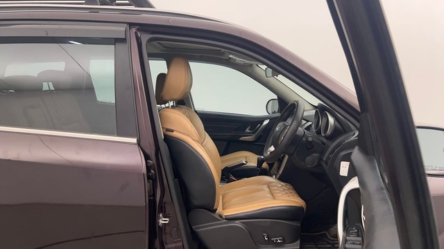 Second-hand 2018 Mahindra XUV500 W11 AT BSIV for sale in Kolkata-15