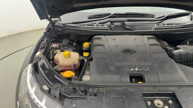 Second-hand 2018 Mahindra XUV500 W11 AT BSIV for sale in Kolkata-32