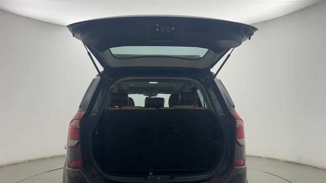 Second-hand 2018 Mahindra XUV500 W11 AT BSIV for sale in Kolkata-9