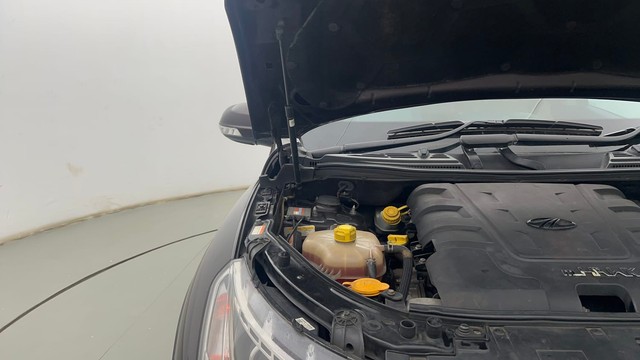 Second-hand 2018 Mahindra XUV500 W11 AT BSIV for sale in Kolkata-28