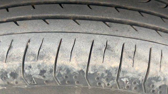 Second-hand 2018 Mahindra XUV500 W11 AT BSIV for sale in Kolkata-40