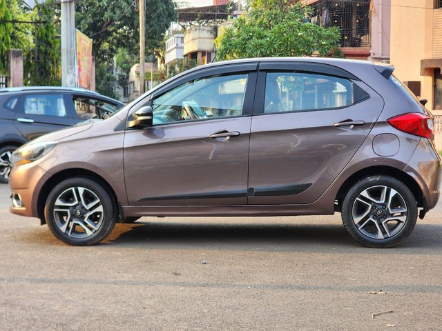 Tata Tiago XZ Plus Second-hand 2019 Tata Tiago XZ Plus for sale in Kolkata-4
