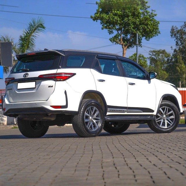 Second-hand 2016 Toyota Fortuner 4x2 Manual for sale in Karnal-15