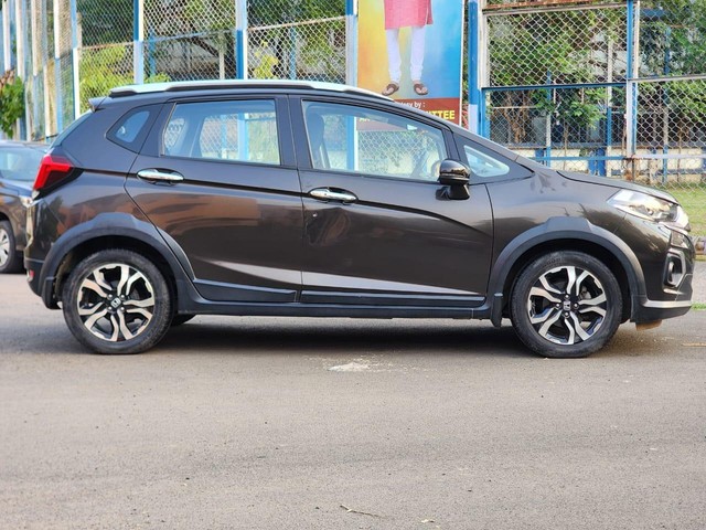 Second-hand 2021 Honda WR-V VX for sale in Kolkata-1