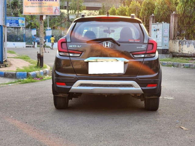 Second-hand 2021 Honda WR-V VX for sale in Kolkata-2