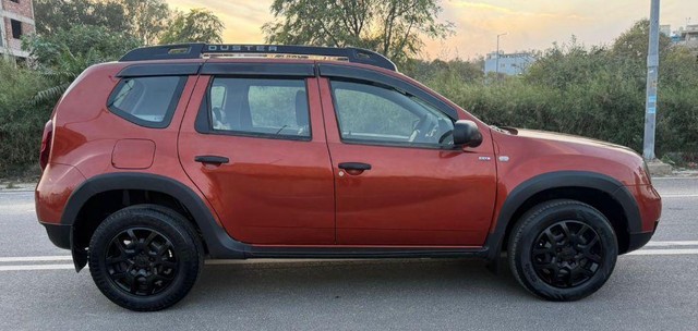 Second-hand 2017 Renault Duster SANDSTORM RXS 85 PS for sale in New Delhi-1
