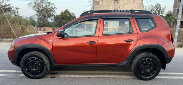 Second-hand 2017 Renault Duster SANDSTORM RXS 85 PS for sale in New Delhi-4