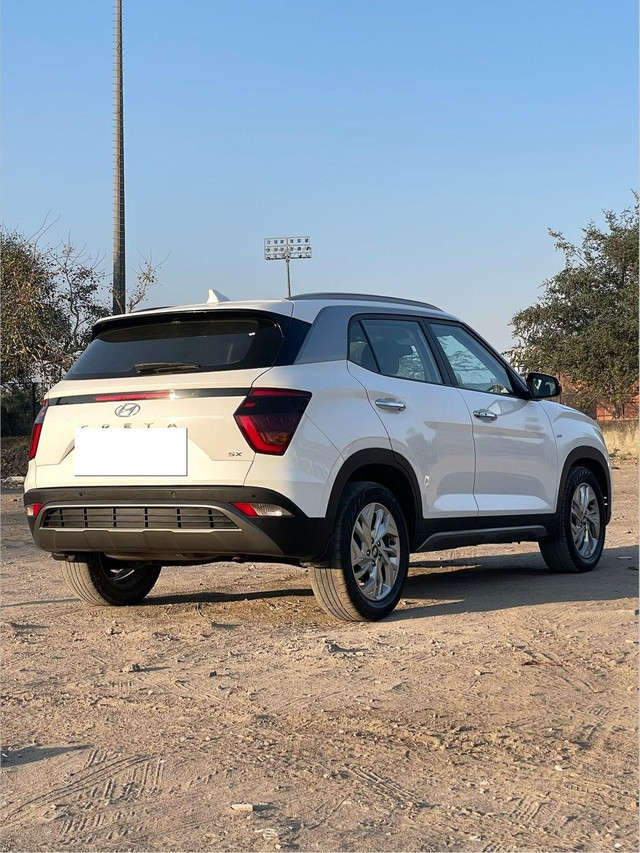 Second-hand 2023 Hyundai Creta SX IVT for sale in New Delhi-10