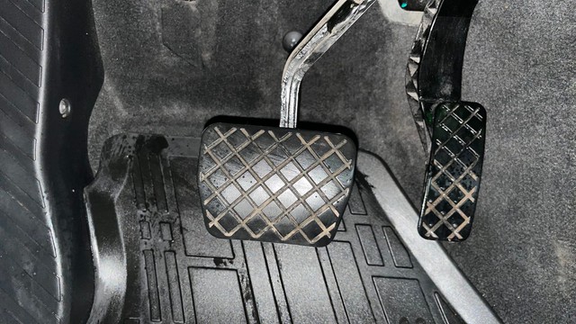 Second-hand 2022 Skoda Slavia 1.0 TSI Style AT BSVI for sale in Jaipur-14