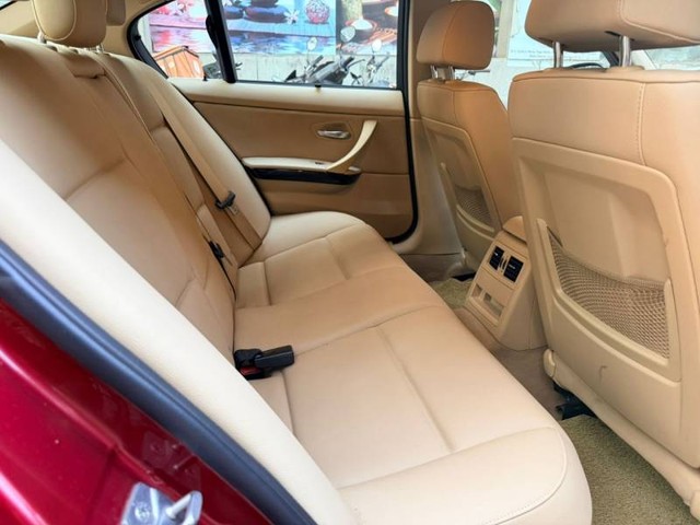 Second-hand 2012 BMW 3 Series 320d for sale in Mumbai-3