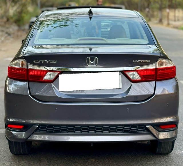 Second-hand 2019 Honda City VX CVT for sale in New Delhi-3