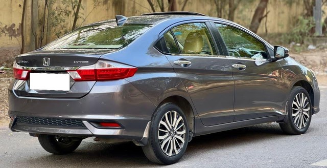 Second-hand 2019 Honda City VX CVT for sale in New Delhi-2
