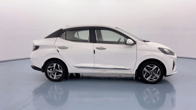 Second-hand 2020 Hyundai Aura SX Plus AMT Diesel for sale in Lucknow-2