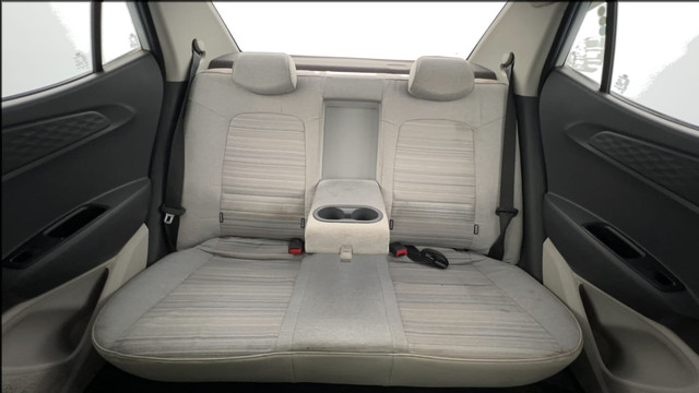 Second-hand 2020 Hyundai Aura SX Plus AMT Diesel for sale in Lucknow-28