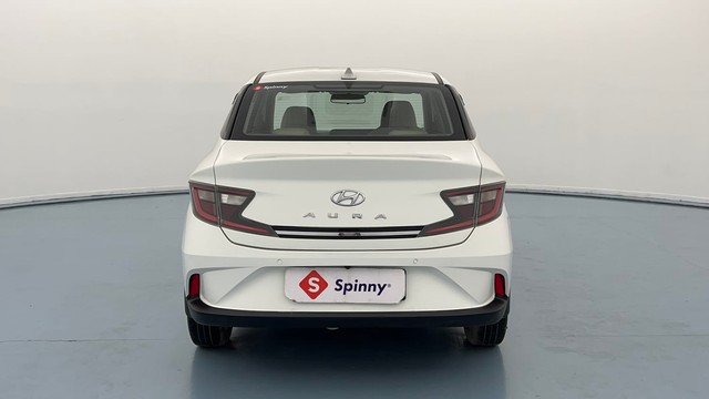 Second-hand 2020 Hyundai Aura SX Plus AMT Diesel for sale in Lucknow-4