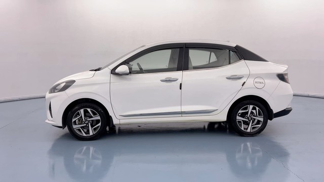 Second-hand 2020 Hyundai Aura SX Plus AMT Diesel for sale in Lucknow-6