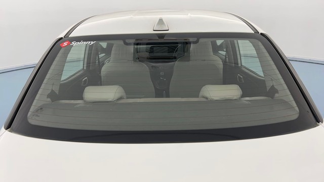 Second-hand 2020 Hyundai Aura SX Plus AMT Diesel for sale in Lucknow-27