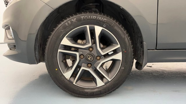 Second-hand 2022 Tata Tiago XZ Plus for sale in Lucknow-20