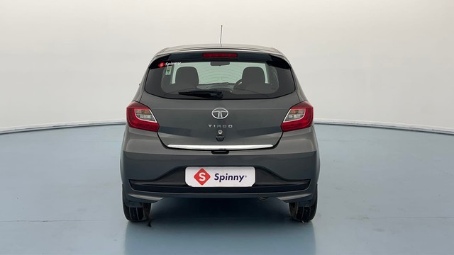 Second-hand 2022 Tata Tiago XZ Plus for sale in Lucknow-4