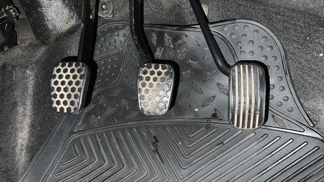 Second-hand 2022 Tata Tiago XZ Plus for sale in Lucknow-14