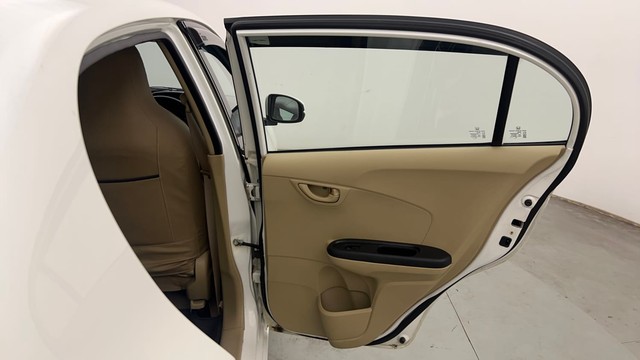 Second-hand 2017 Honda Amaze 2nd Gen S for sale in Chandigarh-33