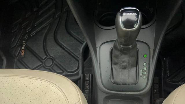 Second-hand 2020 Ford Fiesta Petrol Style for sale in Chandigarh-12