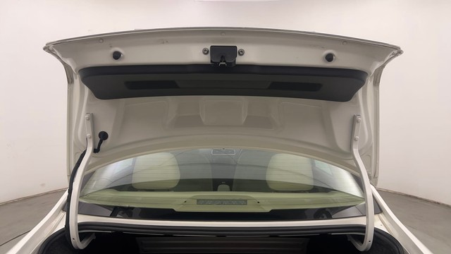 Second-hand 2020 Ford Fiesta Petrol Style for sale in Chandigarh-24