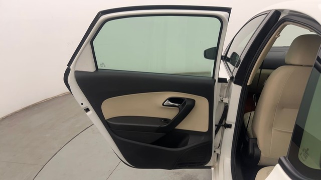 Second-hand 2020 Ford Fiesta Petrol Style for sale in Chandigarh-33