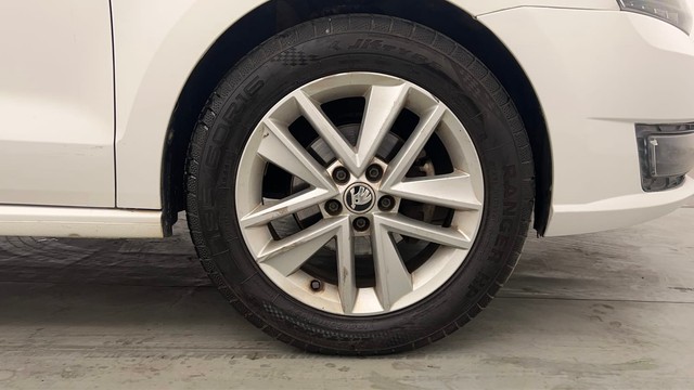 Second-hand 2020 Ford Fiesta Petrol Style for sale in Chandigarh-17