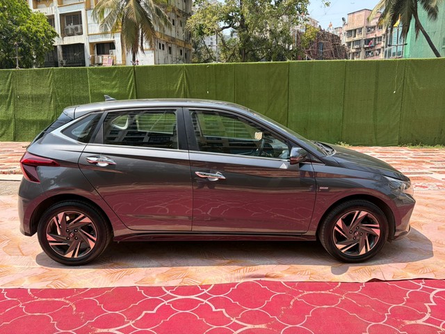 Second-hand 2020 Hyundai i20 Asta IVT for sale in Mumbai-1