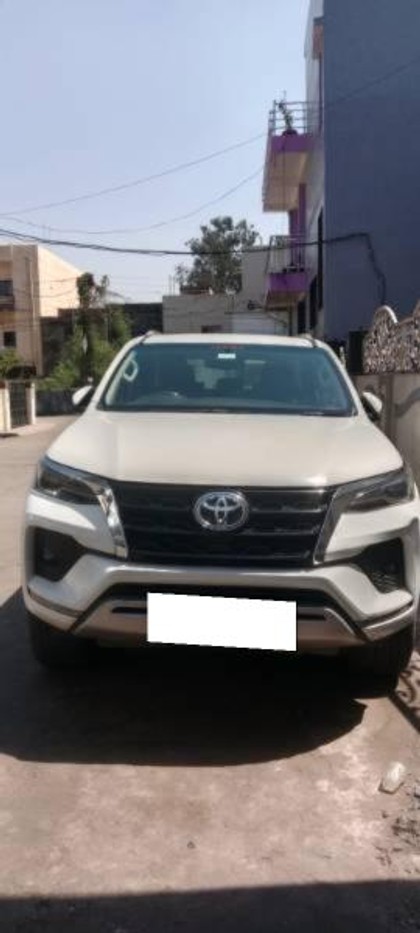 Second-hand 2021 Toyota Fortuner 4X4 Diesel AT BSVI for sale in Raipur