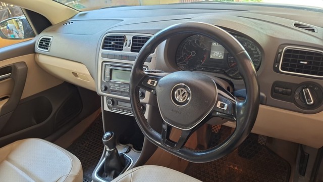Second-hand 2015 Volkswagen Vento 1.6 Highline for sale in Chennai-4