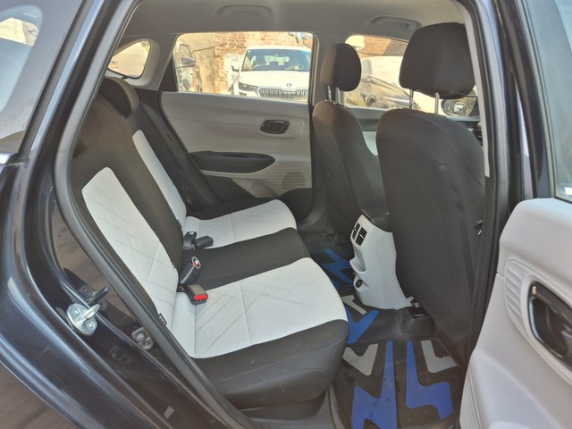 Second-hand 2024 Hyundai i20 Sportz IVT for sale in Mumbai-8