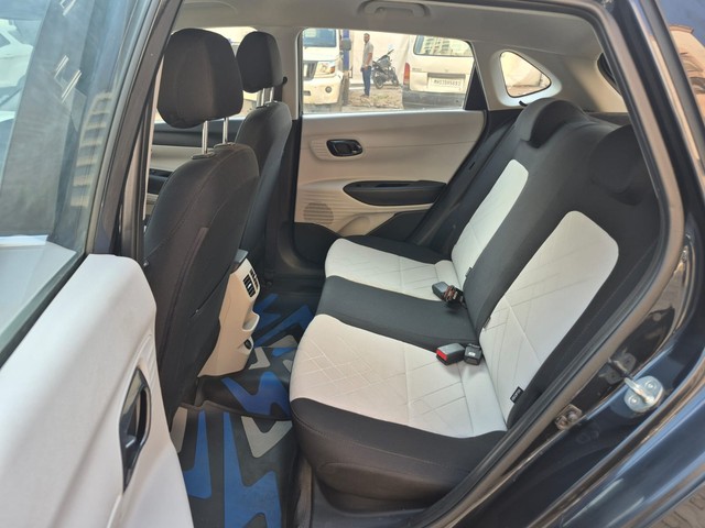 Second-hand 2024 Hyundai i20 Sportz IVT for sale in Mumbai-12