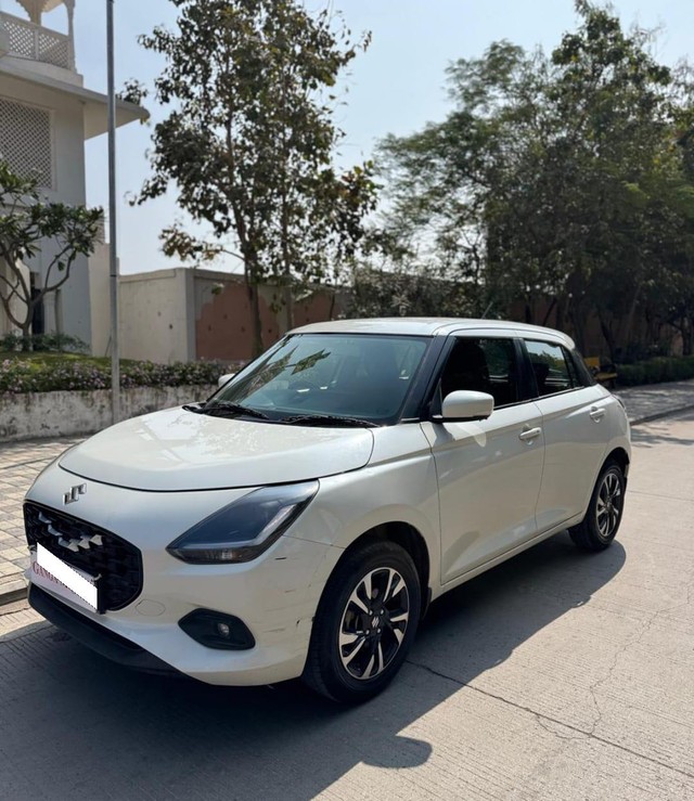 Second-hand 2024 Maruti Suzuki Swift ZXi Plus AMT for sale in Indore-6