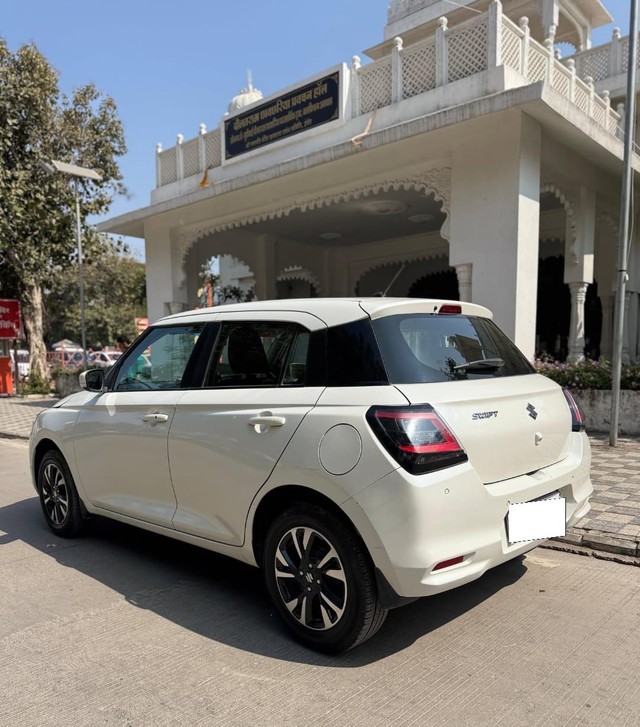 Second-hand 2024 Maruti Suzuki Swift ZXi Plus AMT for sale in Indore-2