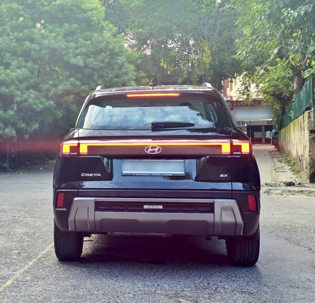 Second-hand 2024 Hyundai Creta SX Tech iVT for sale in New Delhi-2